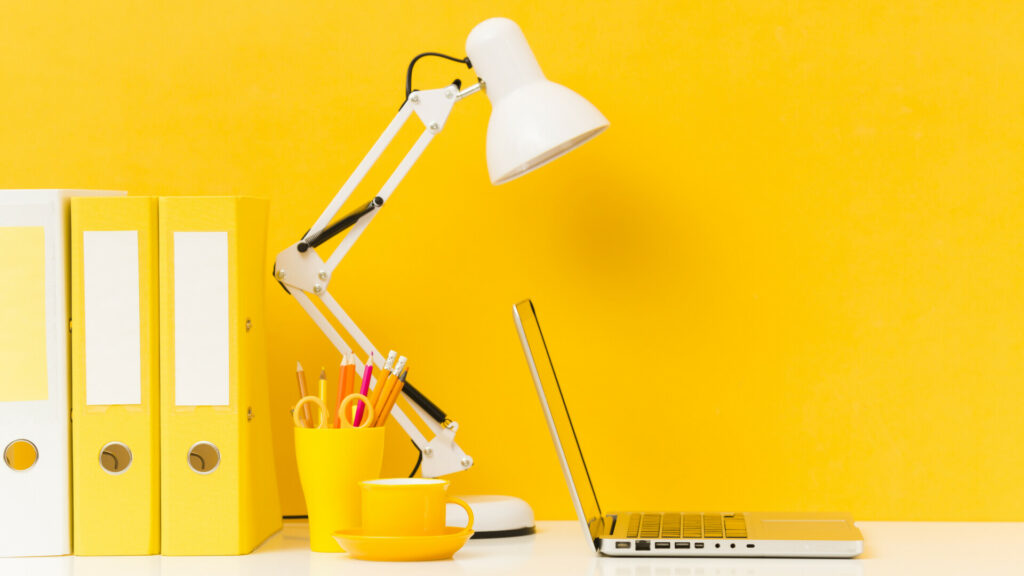 Office21-business-desk